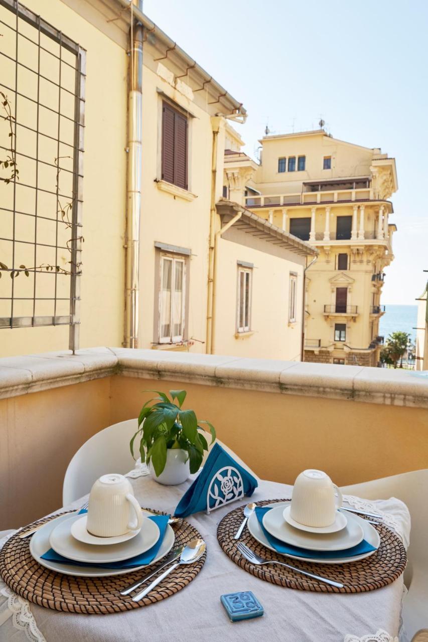 360 Hospitality Bed & Breakfast Salerno Bagian luar foto