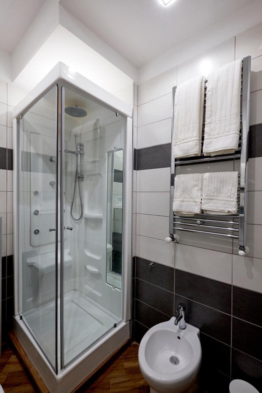 360 Hospitality Bed & Breakfast Salerno Bagian luar foto